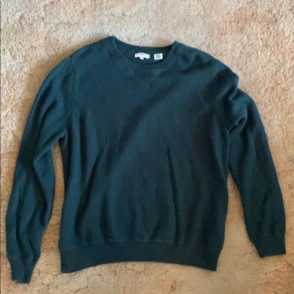 Levi’s sweater